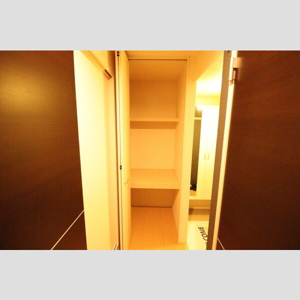 リヴェールⅡ 物入れ