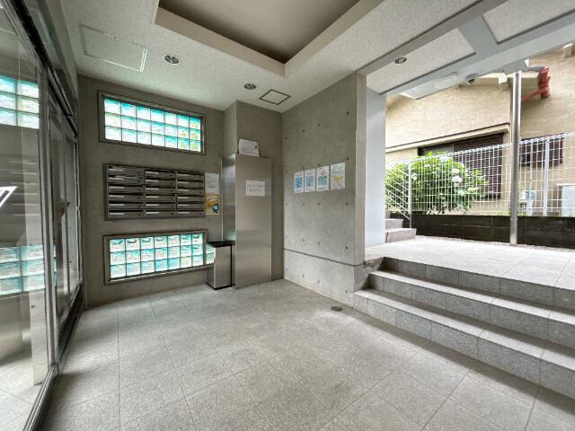 トムリーノ エントランス