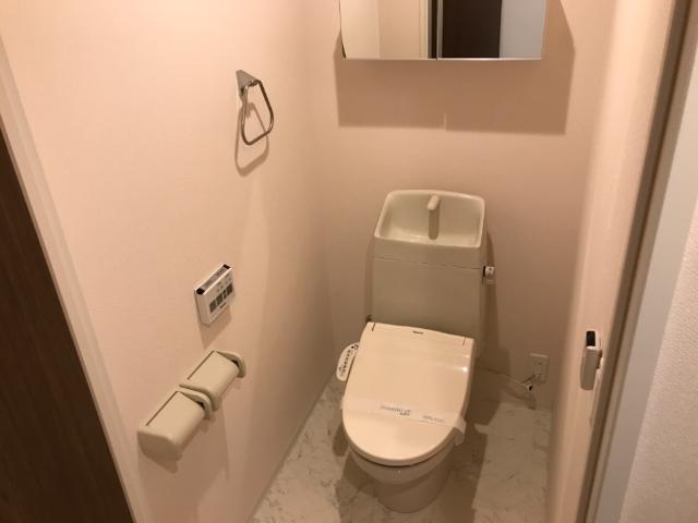 リヴァージュ登戸 シャワー付トイレ
