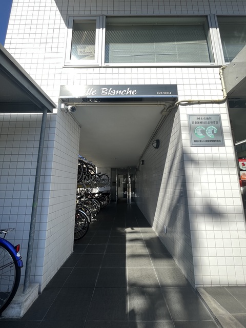 Ｂｅｌｌｅ　Ｂｌａｎｃｈｅ エントランス