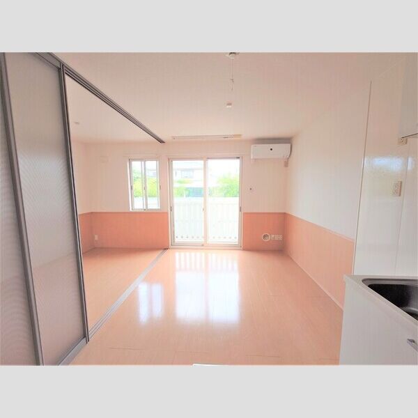 ヴィラージュ106号室 DK7.5帖