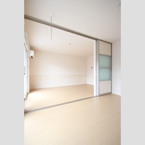 グレースⅧ 103リビング&洋室