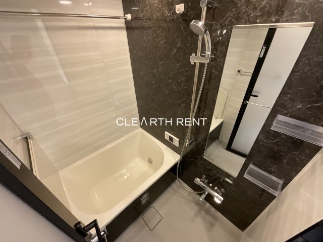 コンシェリア南麻布 ＜ＴＯＫＹＯ ＰＲＥＭＩＵＭ＞ ＥＡＳＴ ☆追い焚き機能付きバスルーム☆