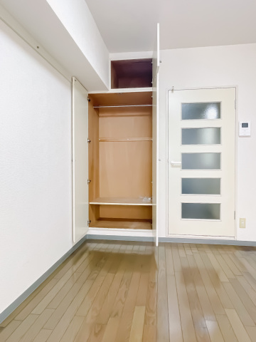 スカイコート白楽第2302号室 収納