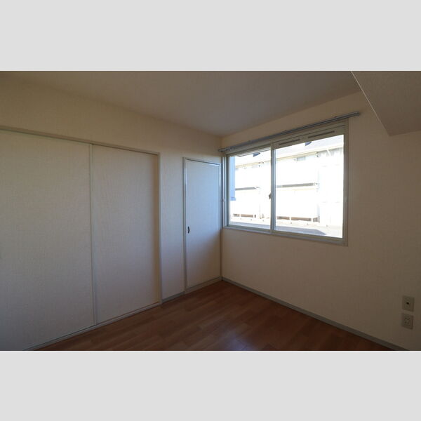 ヴィラモデルナ　A101号室 洋室