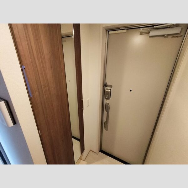 アマービレ成田302号室 玄関