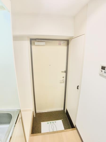 ラ・フラッツ 玄関