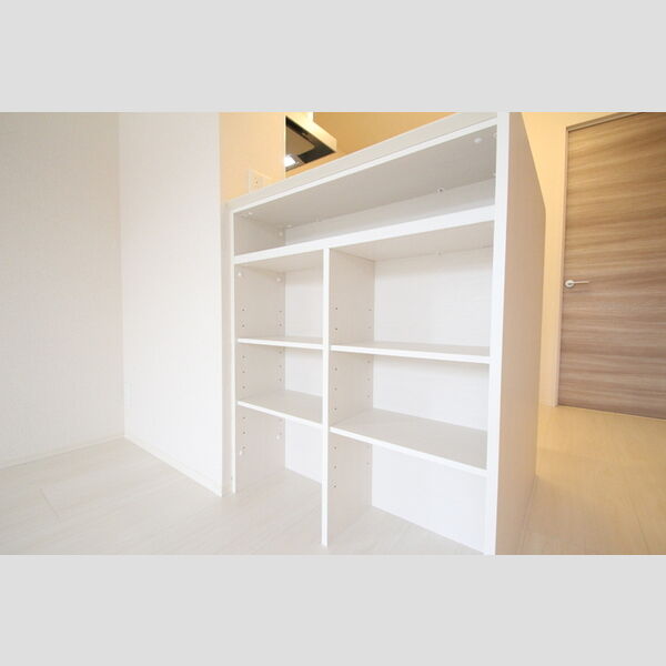 ラマージュ　Ⅷ 205収納