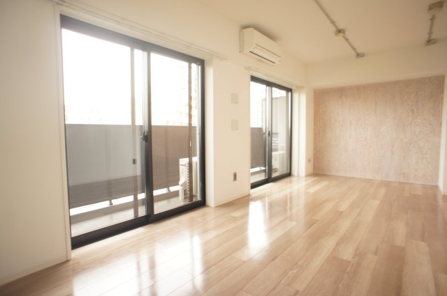 アールリエット津田沼0306号室 リビング