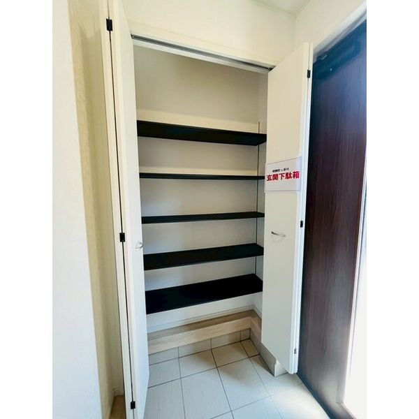 クレイドルガーデン川越市かし野台　第2　2号棟 収納