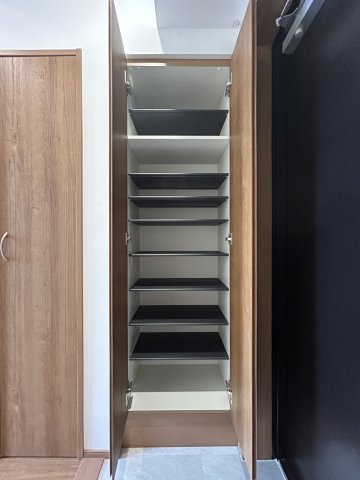 ステラコート北浦和0202号室 収納