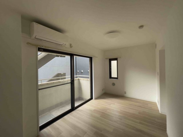 ティーズガーデン千駄ヶ谷202号室 同建物別部屋の参考画像