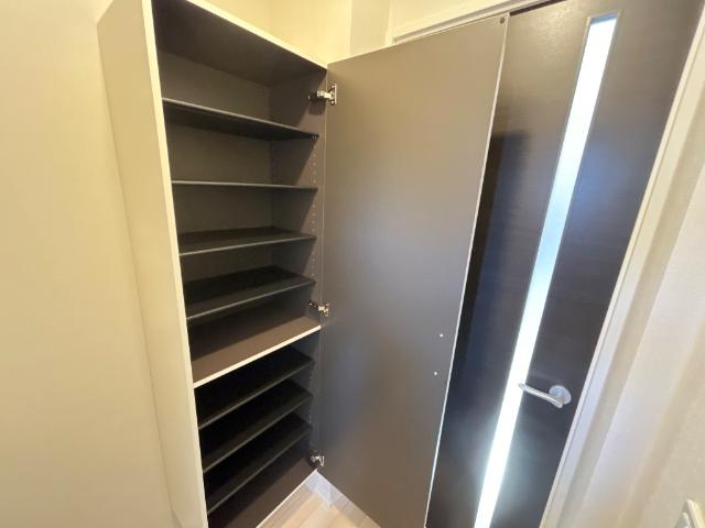 エスペランサ105号室 下駄箱