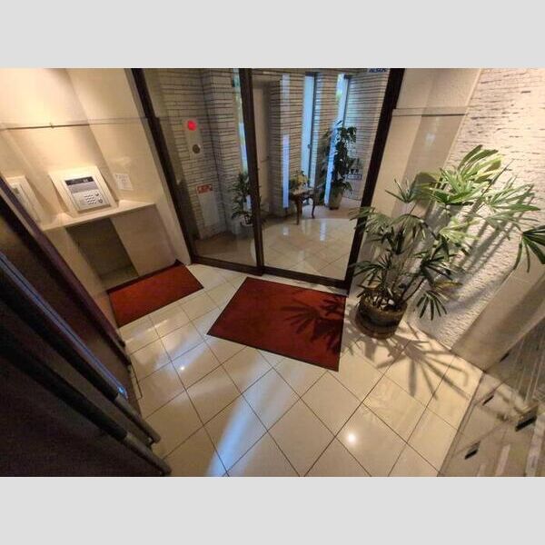 エム ドマーニ503号室 エントランス