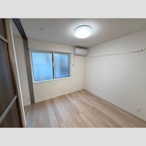 シンビジウム湘南台105号室 洋室