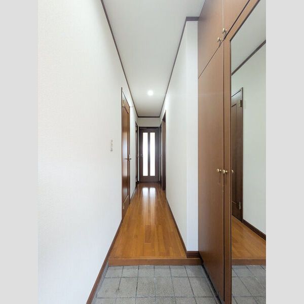 トップヒルズ若宮 玄関