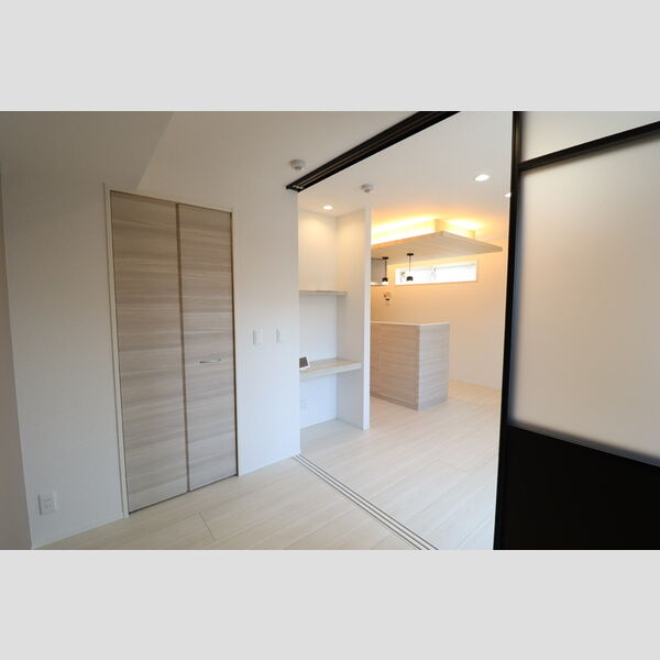 D-カヴェリ本千葉102号室 洋室