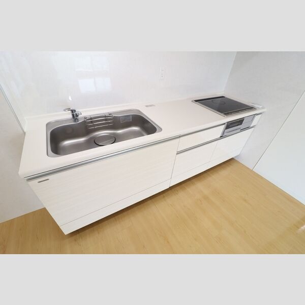 オーシャンビュー壱番館901号室 同建物別部屋の参考画像