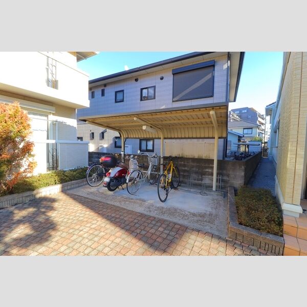 エバーグリーンガーデン　A 駐輪場