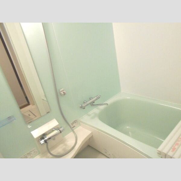 アヴァンセ新都心305号室 浴室　換気乾燥機付