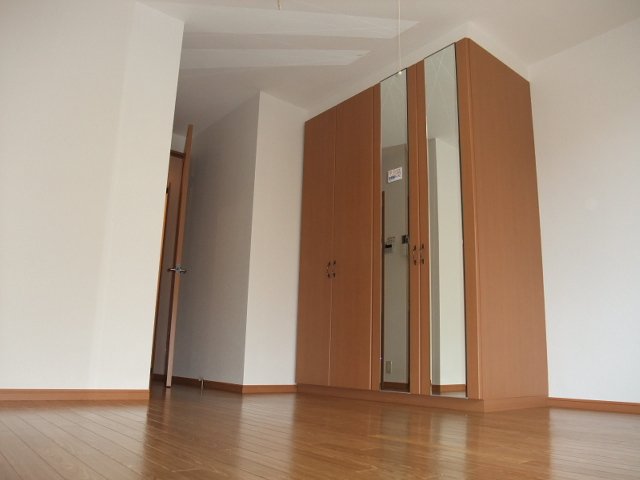 ゆうゆうハイム103号室 洋室