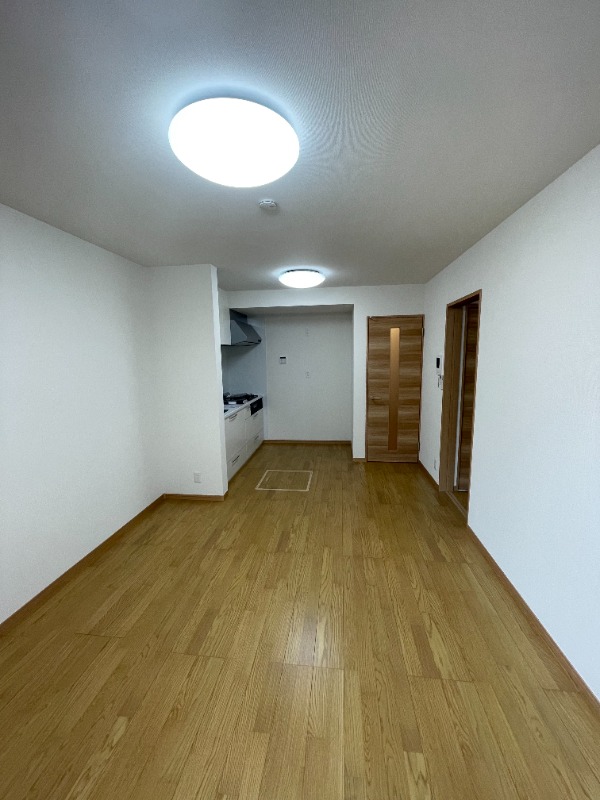 ティーリミテッド1階 内観