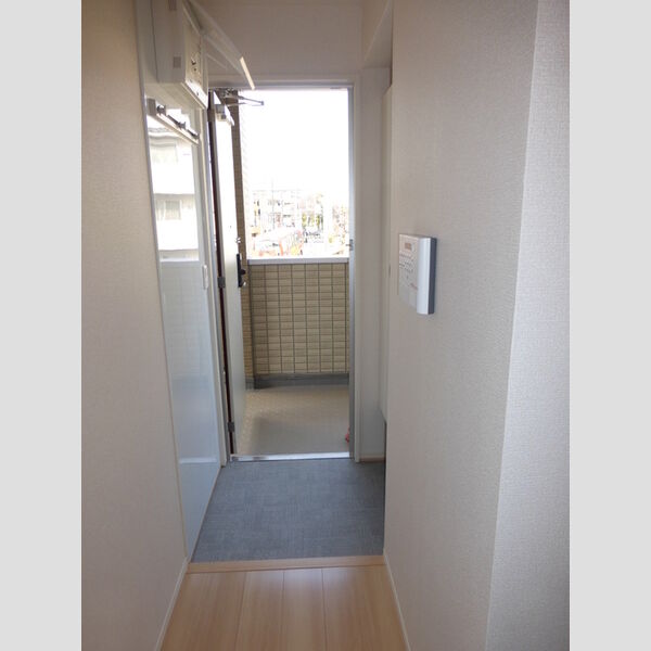 ヴィラグランデⅡ211号室 玄関