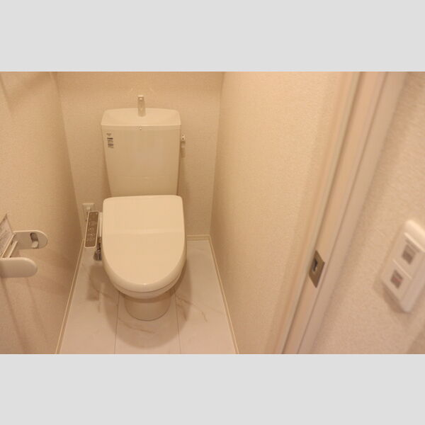 ファミユD 温水洗浄暖房便座