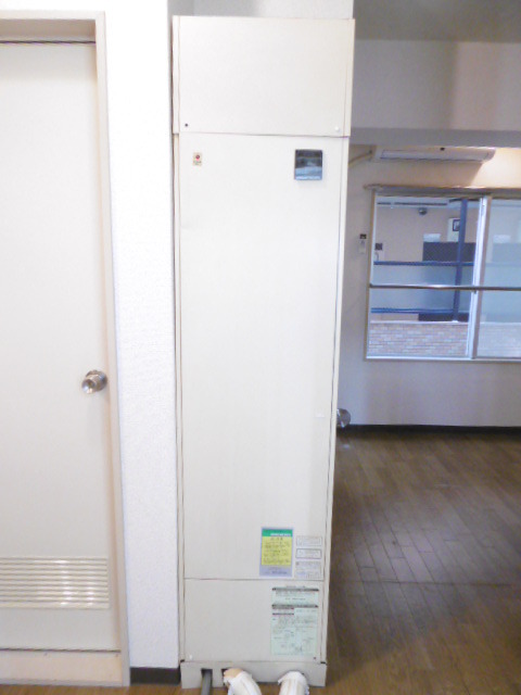 エスポワール西八 玄関