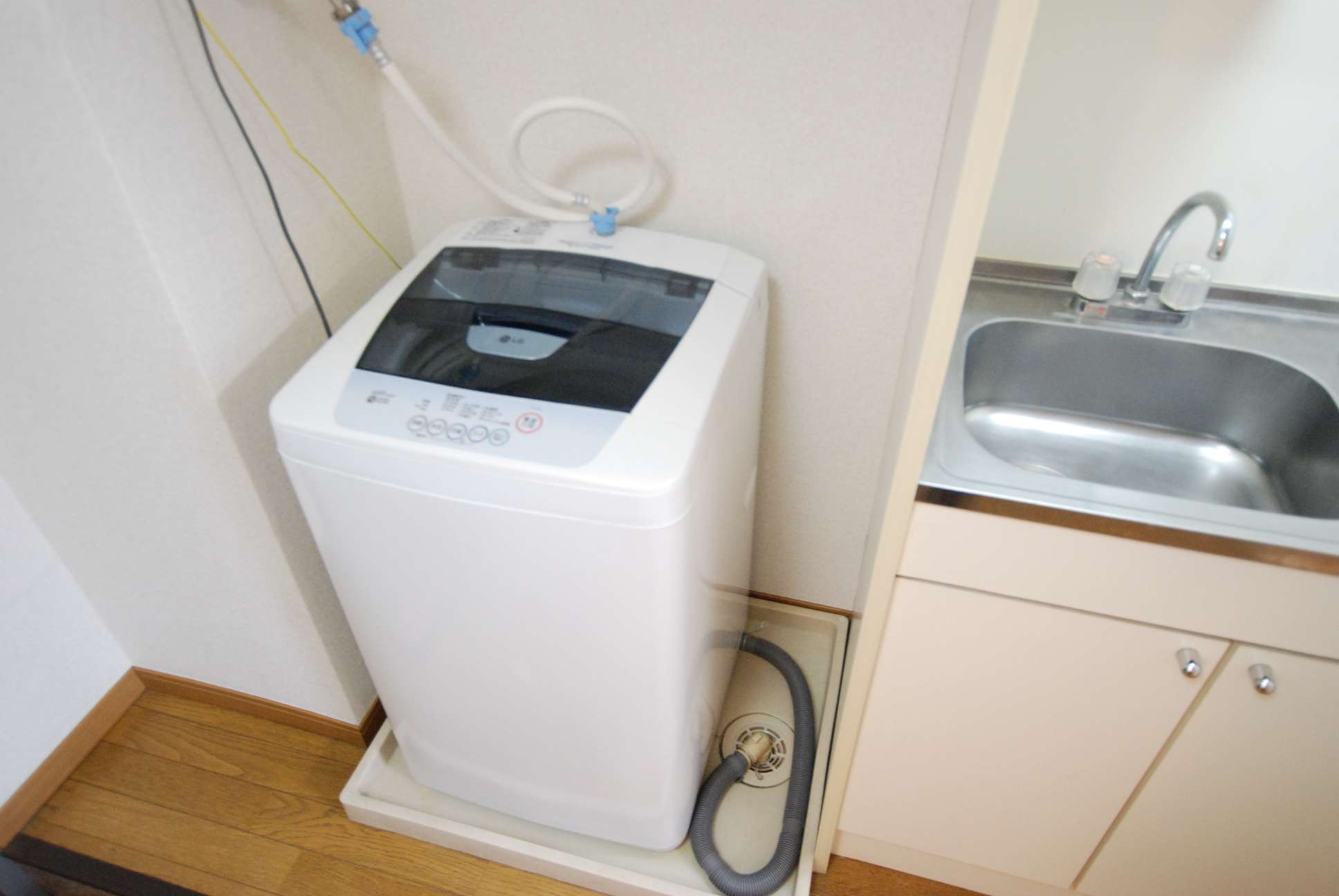 レオパレスソフィアＡ102号室 洗濯機