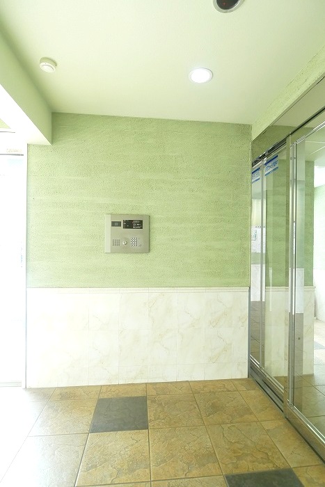 グラントレゾール明大前3階 外観