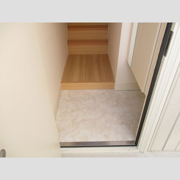 エオス　パーラー影山206号室 玄関