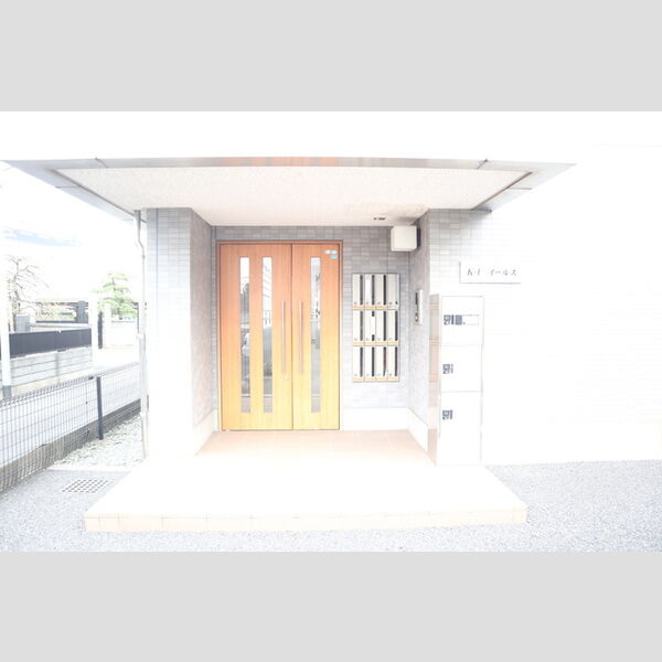 K・Uイールス エントランス(オートロック)