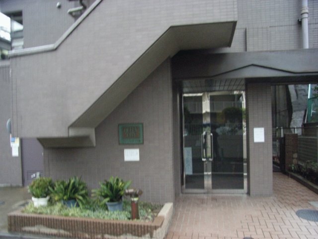 クィーンシティ大森 エントランス