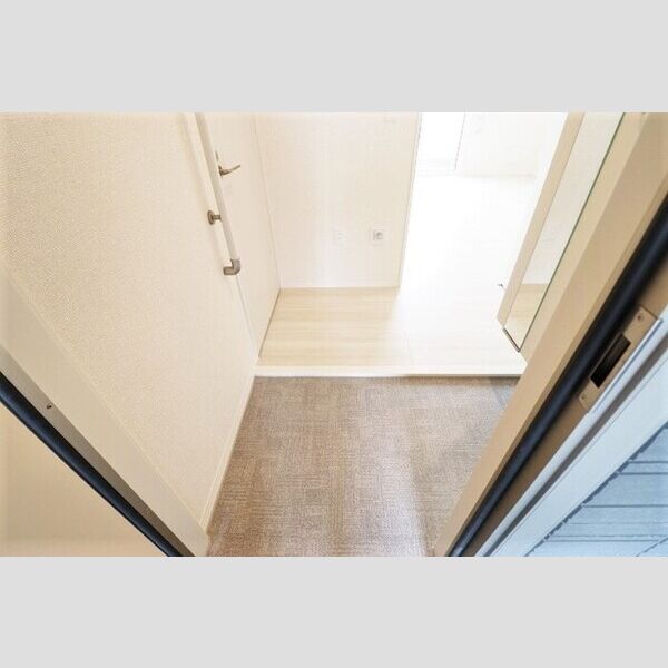 アベニュー　B 玄関　シューズボックス(トールタイプ)あり