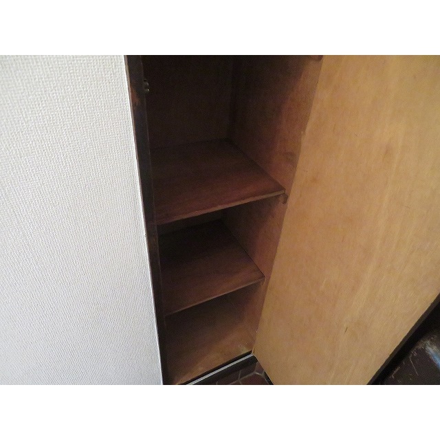 クローバーハイツ0102号室 靴箱