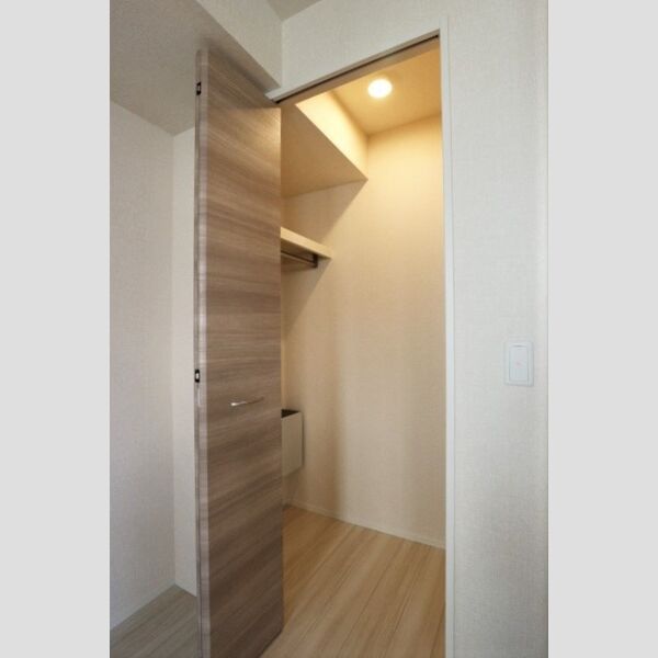 クレールモア105号室 クローゼット