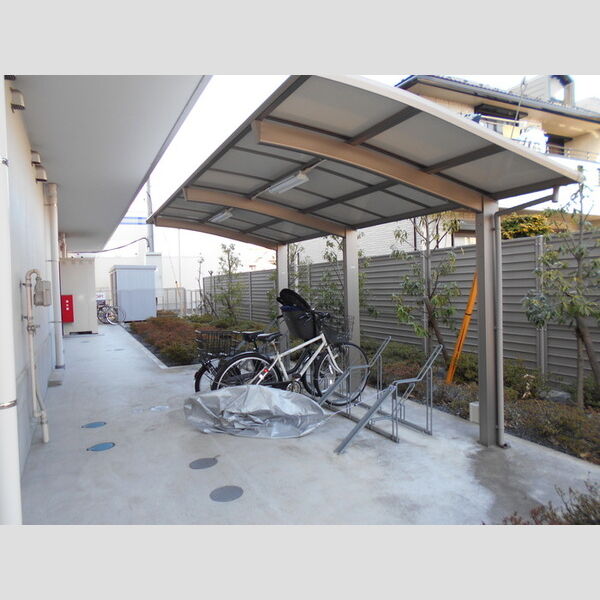 カーサ・フロール 駐輪場