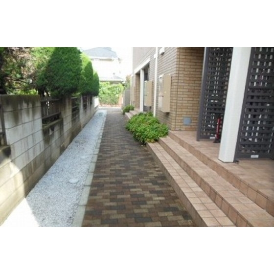 ヴィラージュ国立1階 外観