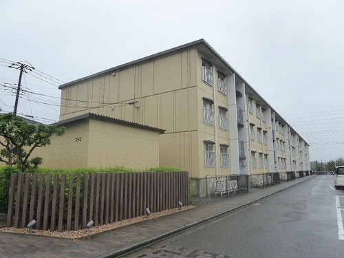 テレパレス日限山3階 建物外観　※2021年9月撮影