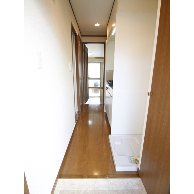 アンプルール フェール 上福岡Ⅱ103号室 玄関