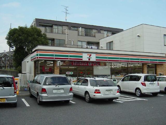 ＯＬＩＶＥ　ＢＲＡＮＣＨ セブンイレブン成田加良部店まで772ｍ