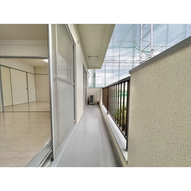 ラビアン花小金井205号室 南向き・2室に面しております