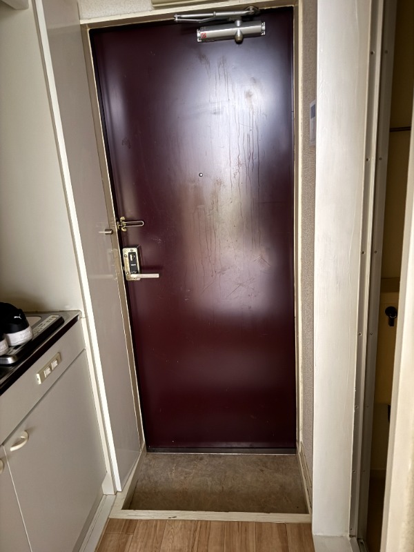 イエローキャッスル 玄関