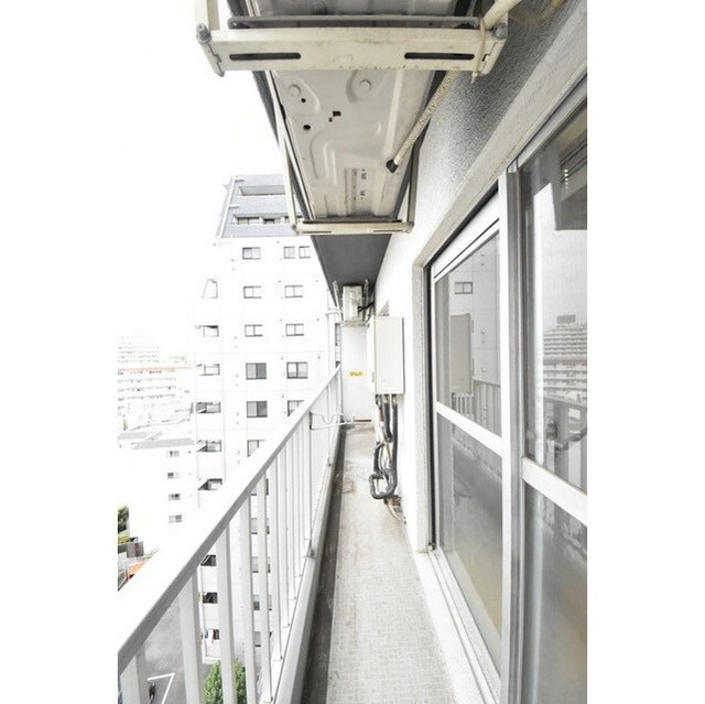 ライオンズマンション目黒青葉台タウンハウス1002号室 内観