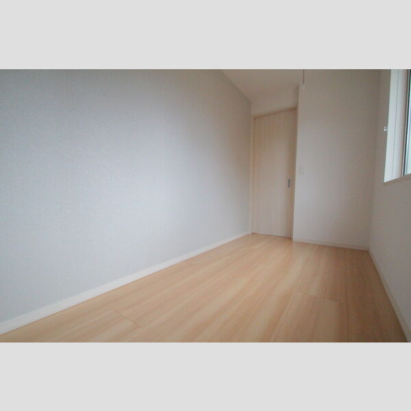 アイリス北綾瀬202号室 洋室