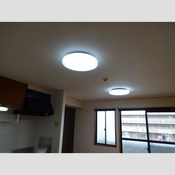 ヴィラ・シャルマン　A202号室 全室居室照明設置