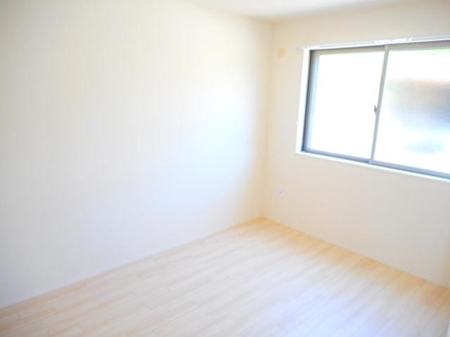 オーヴィラージュ 洋室