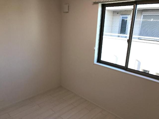 ドレッセ・Ｓ 洋室