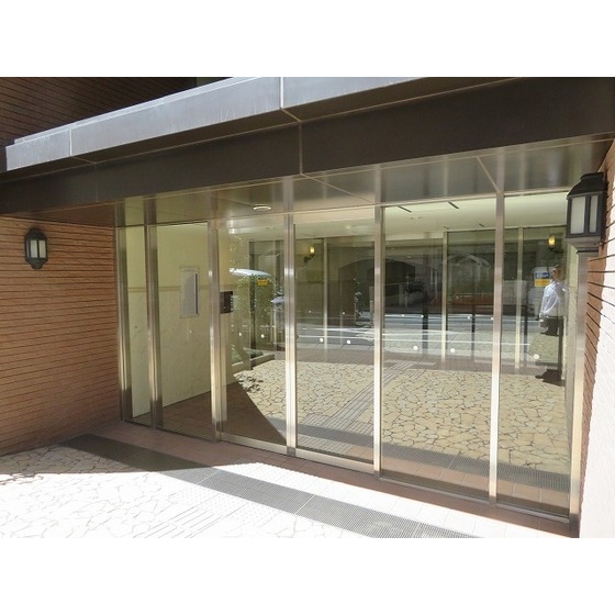 グランシティラピュタタワー エントランス